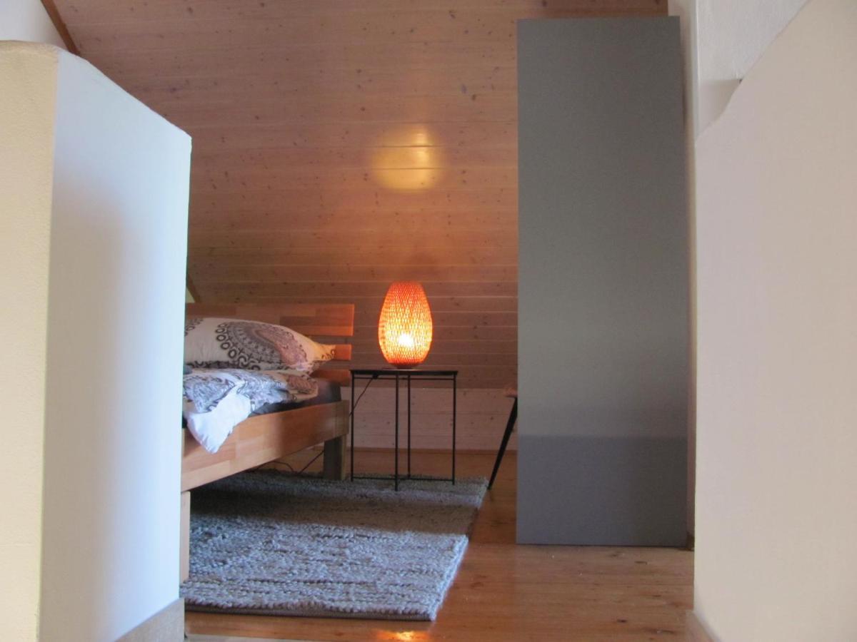 Schlossblick Ferienhaus: Cozy 6-Person Retreat with Castle Views Trunkelsberg Exterior photo